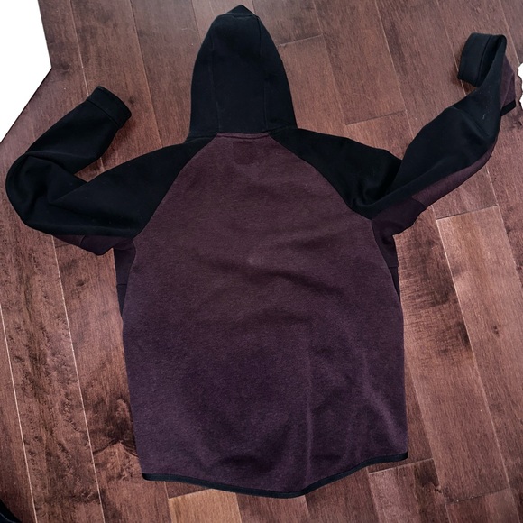 Nike Tech Fleece sweater - Picture 3 of 4